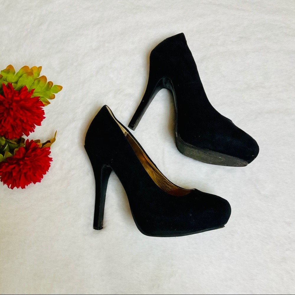 Target Platform Heels - Picture 3 of 8